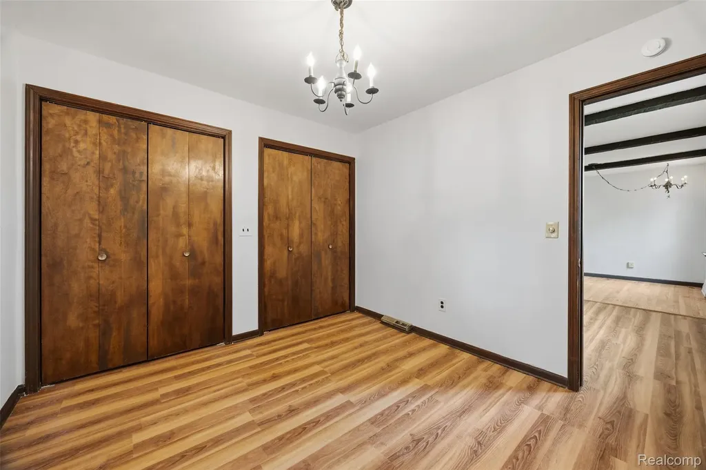 2815 Vassar Street Dearborn City MI 48124