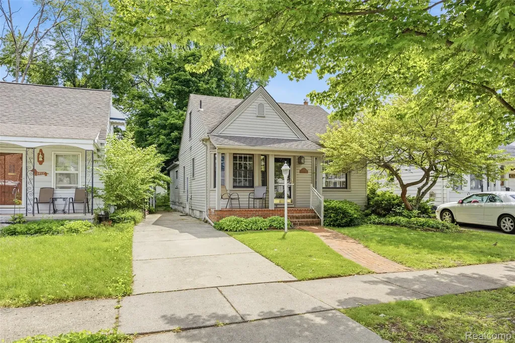 2815 Vassar Street Dearborn City MI 48124
