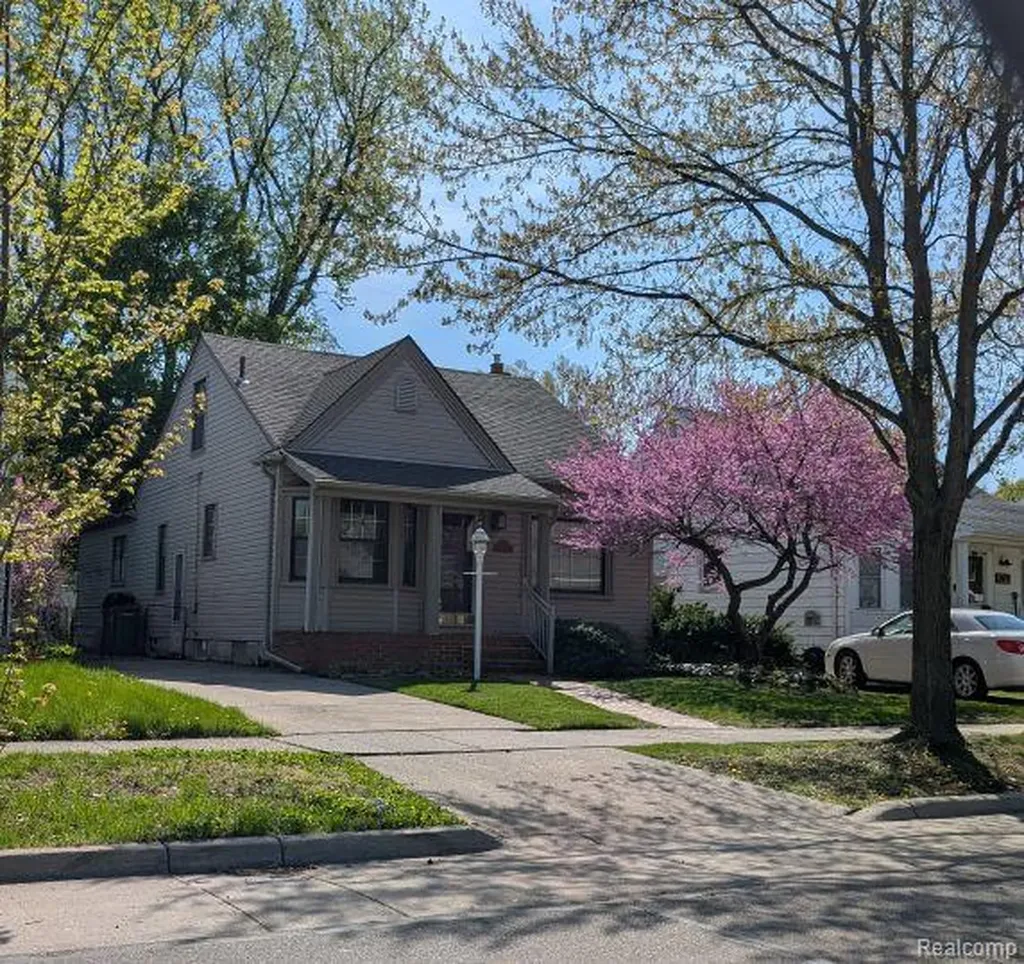 2815 Vassar Street Dearborn City MI 48124