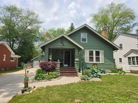 22911 Maple Avenue Farmington City MI 48336
