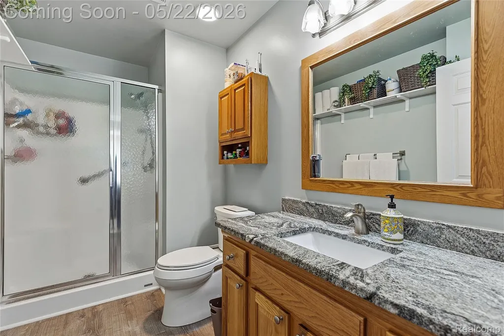 15720 Hunter Grove Livonia City MI 48154