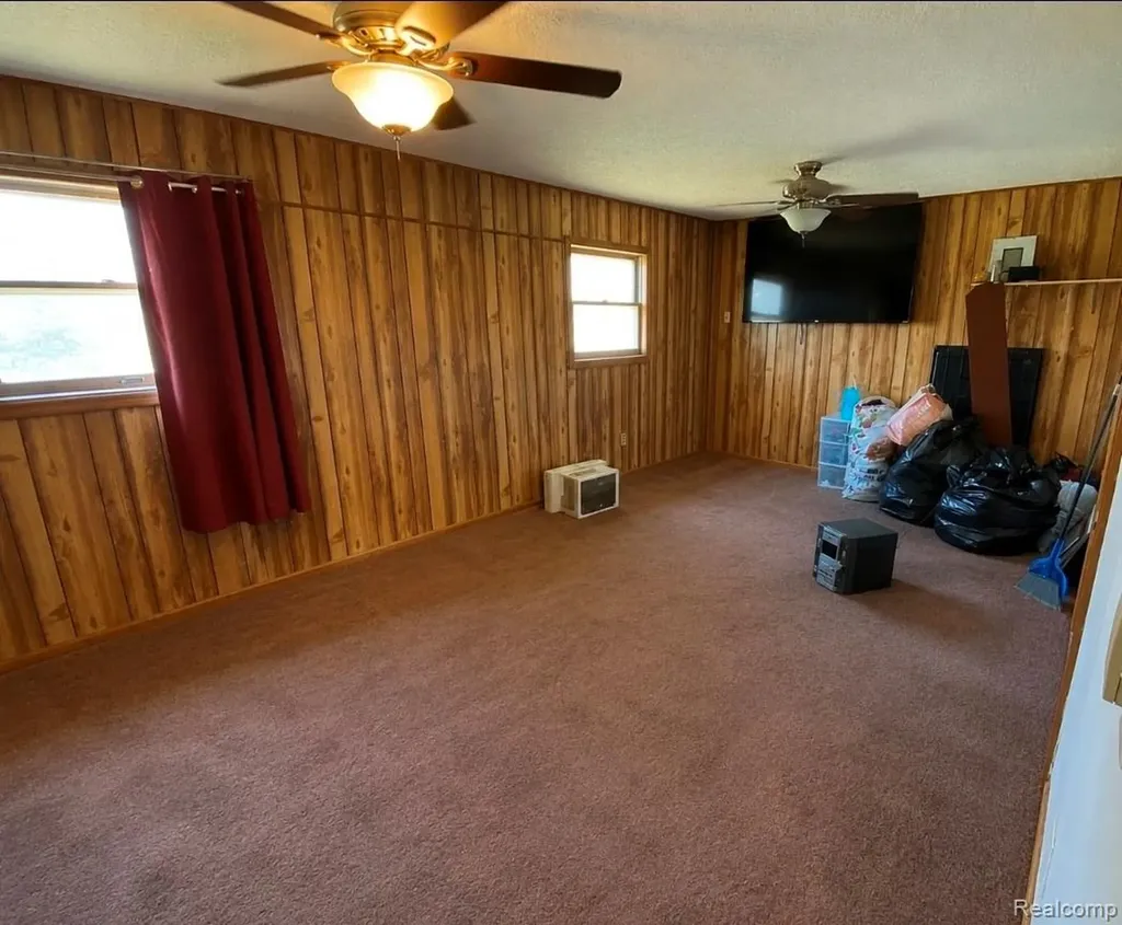405 S East Street Eaton Rapids City MI 48827