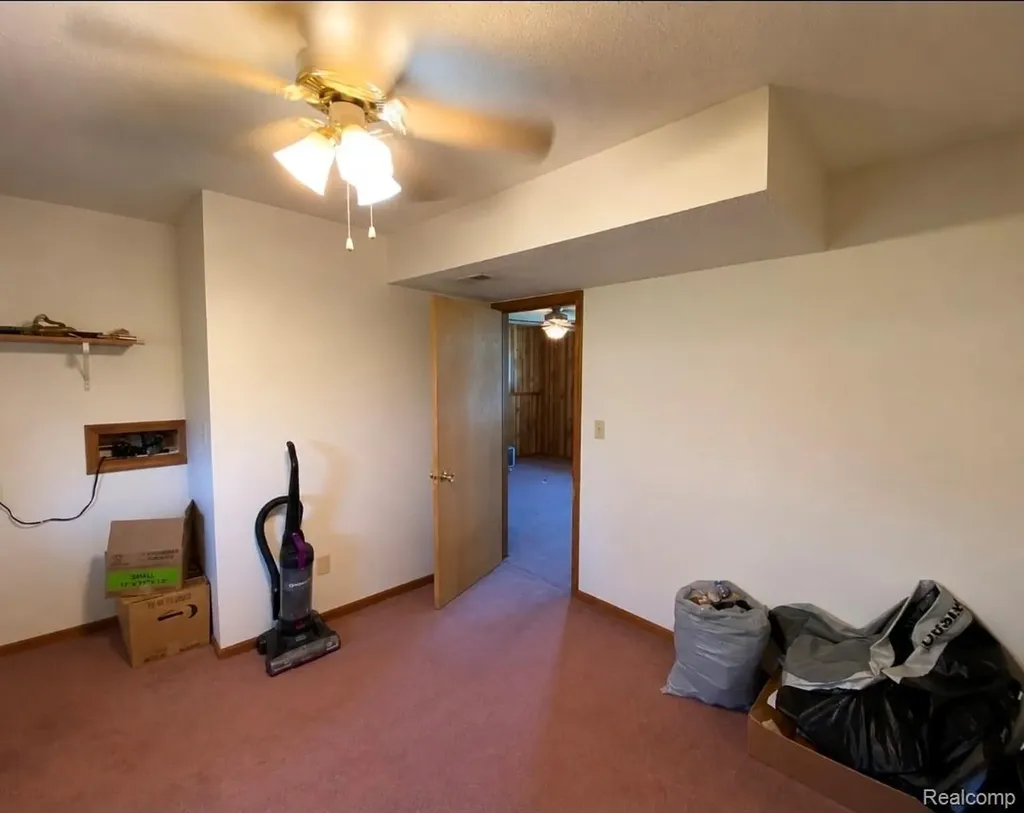 405 S East Street Eaton Rapids City MI 48827