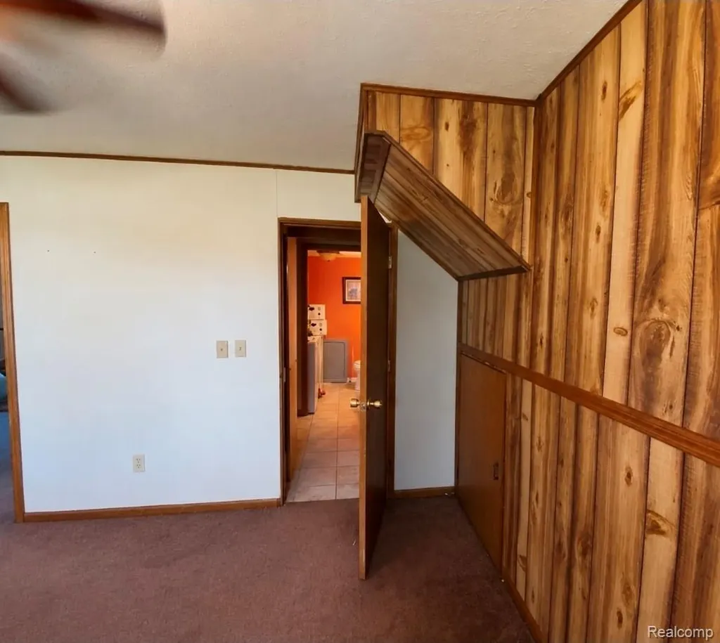 405 S East Street Eaton Rapids City MI 48827