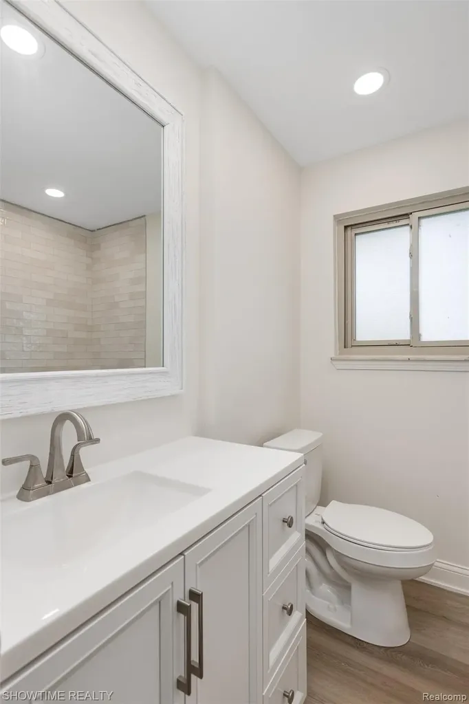 32544 Hazelwood Street Westland City MI 48186