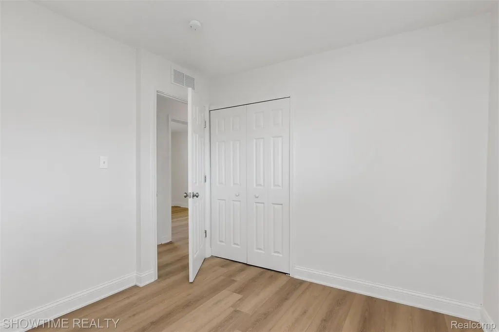 32544 Hazelwood Street Westland City MI 48186