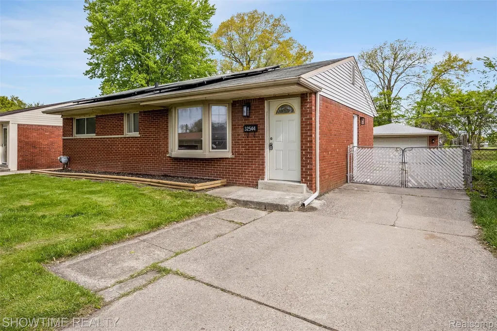 32544 Hazelwood Street Westland City MI 48186