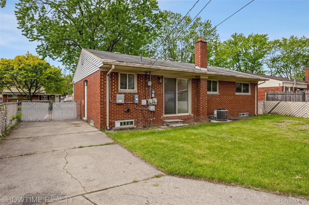 32544 Hazelwood Street Westland City MI 48186
