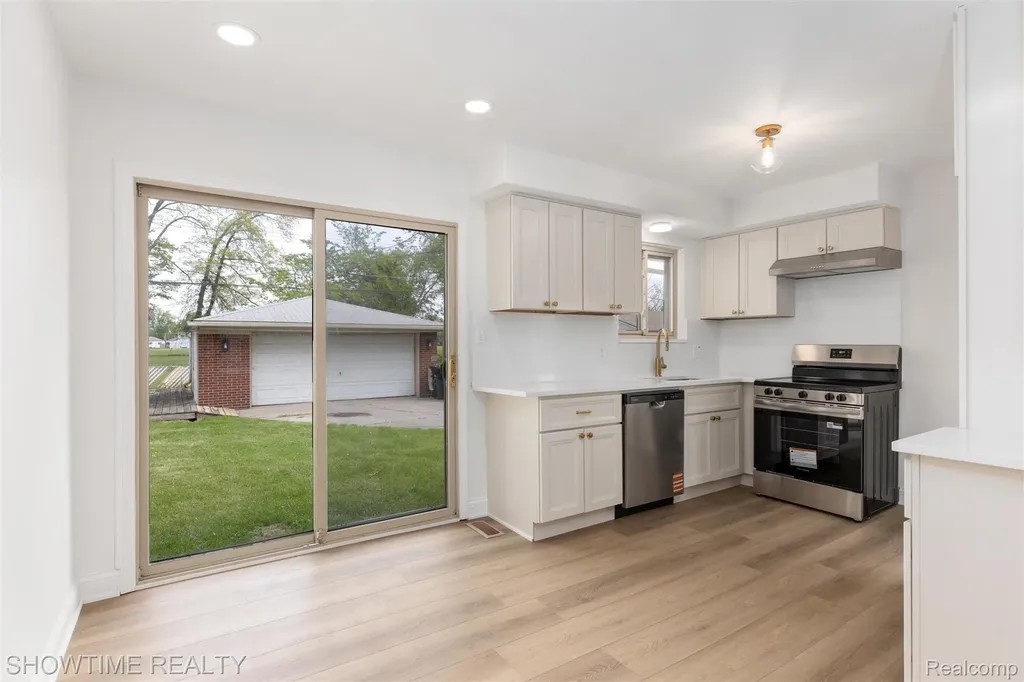32544 Hazelwood Street Westland City MI 48186