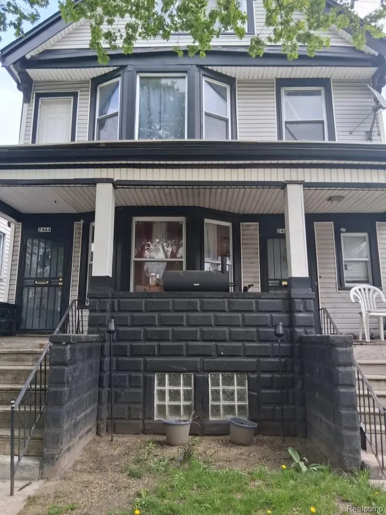 2460 Canton Street Detroit City MI 48207
