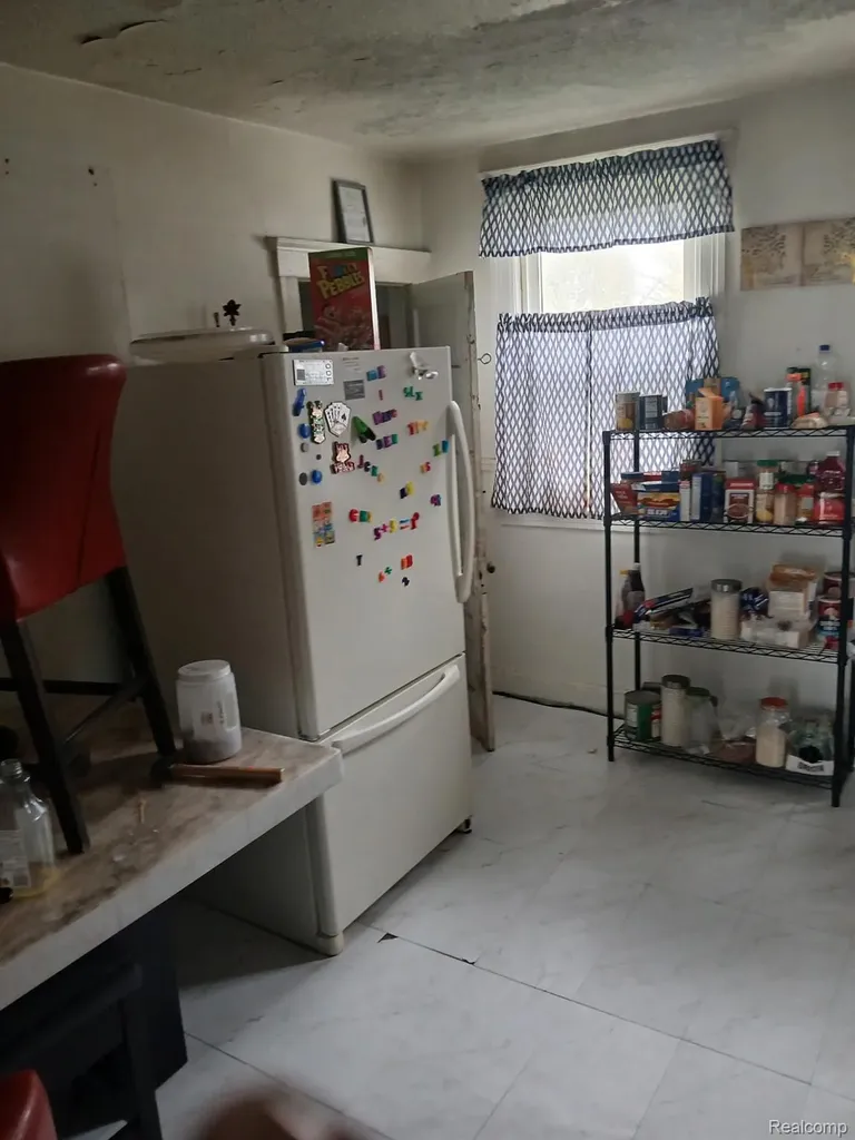 2460 Canton Street Detroit City MI 48207