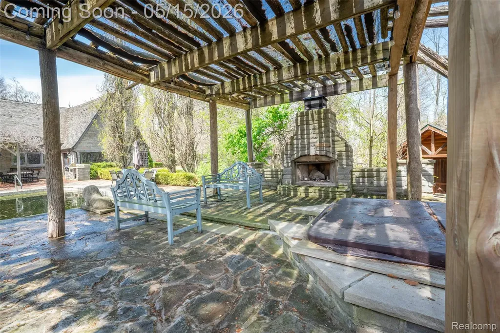 3625 Maple Grove Road Marion Township MI 48427