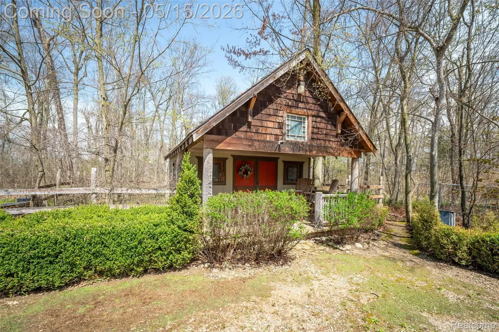 3625 Maple Grove Road Marion Township MI 48427