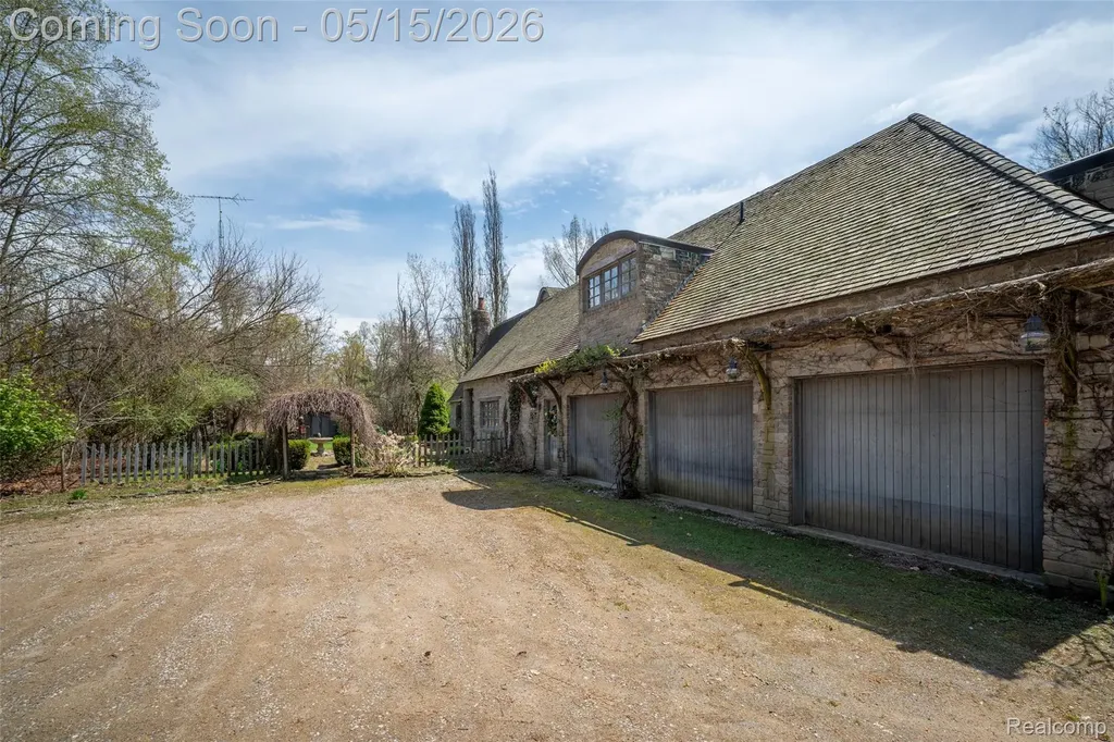 3625 Maple Grove Road Marion Township MI 48427