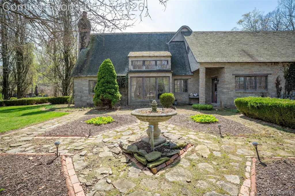 3625 Maple Grove Road Marion Township MI 48427