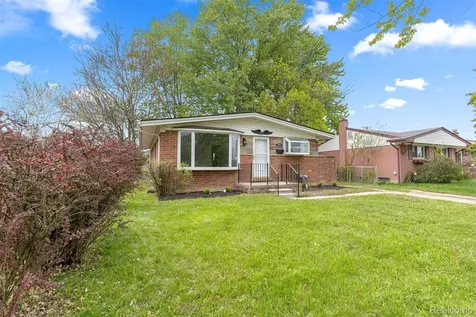 1072 S Venoy Road S Westland City MI 48186