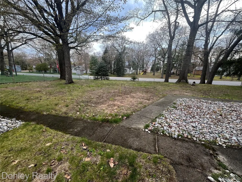977 Port Austin Road Port Austin Township MI 48467