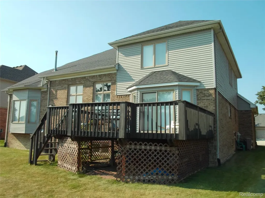 16938 Country Club Drive Macomb Township MI 48042