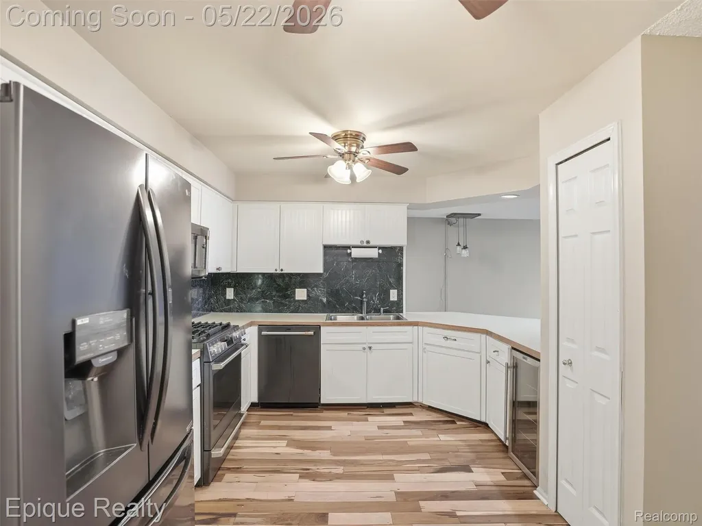 3434 Adams Shore Drive Waterford Charter Township MI 48329
