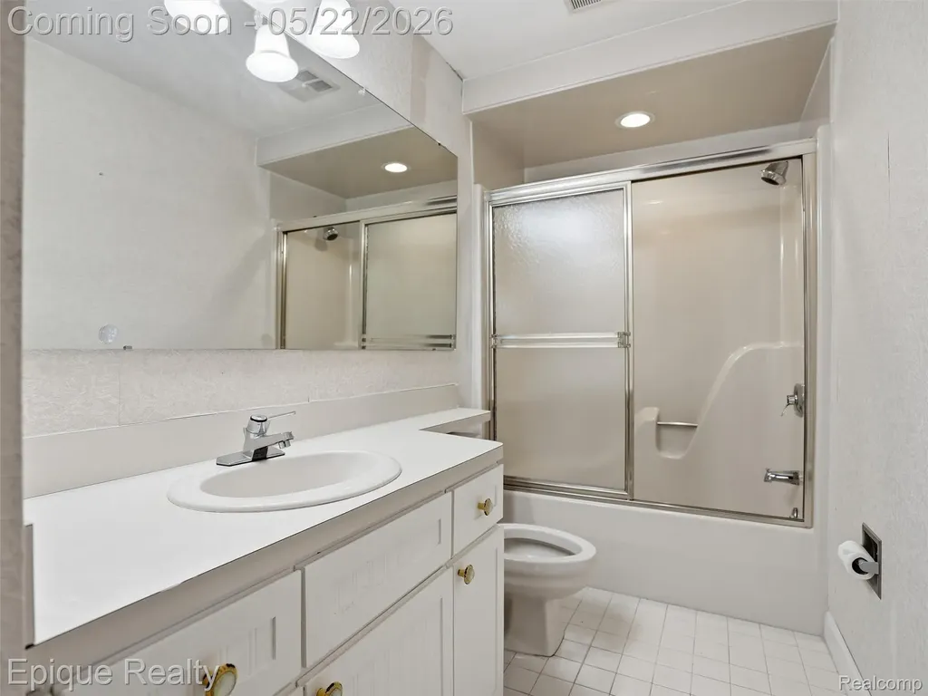 3434 Adams Shore Drive Waterford Charter Township MI 48329