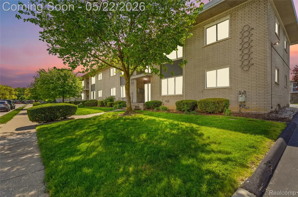 4839 Mansfield Avenue Royal Oak City MI 48073