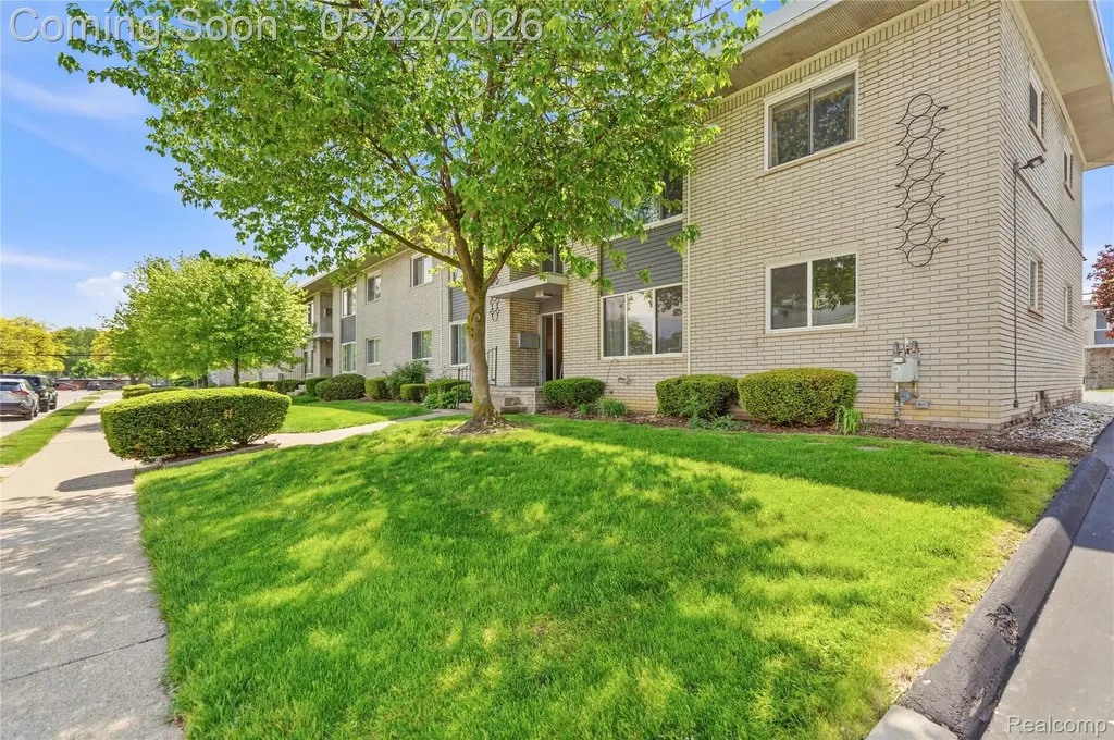 4839 Mansfield Avenue Royal Oak City MI 48073