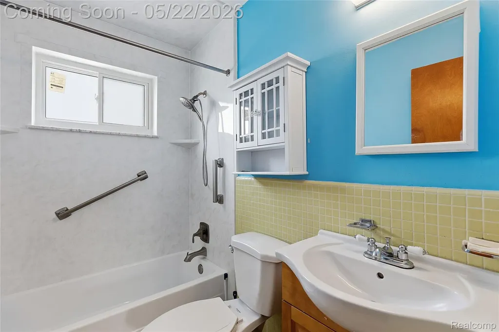 4839 Mansfield Avenue Royal Oak City MI 48073
