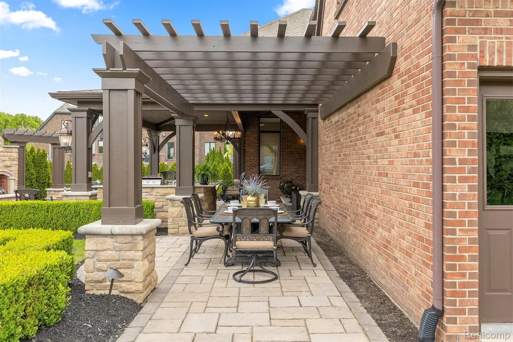 48892 Barola Court Northville City MI 48167