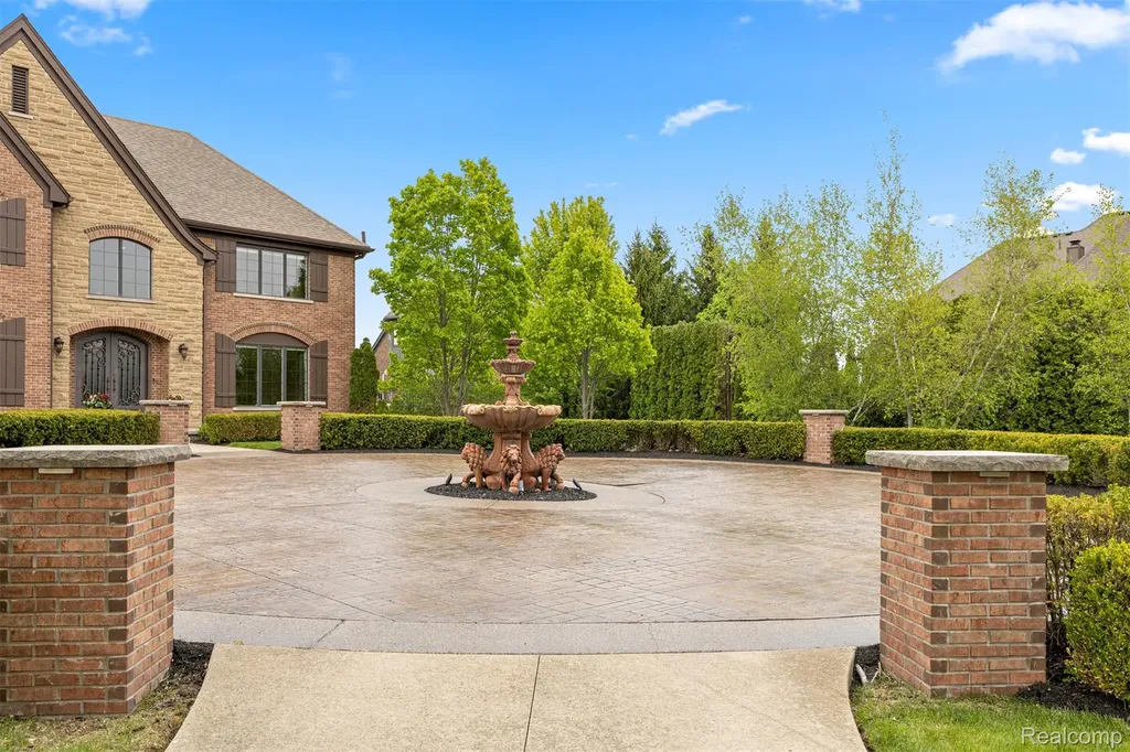 48892 Barola Court Northville City MI 48167