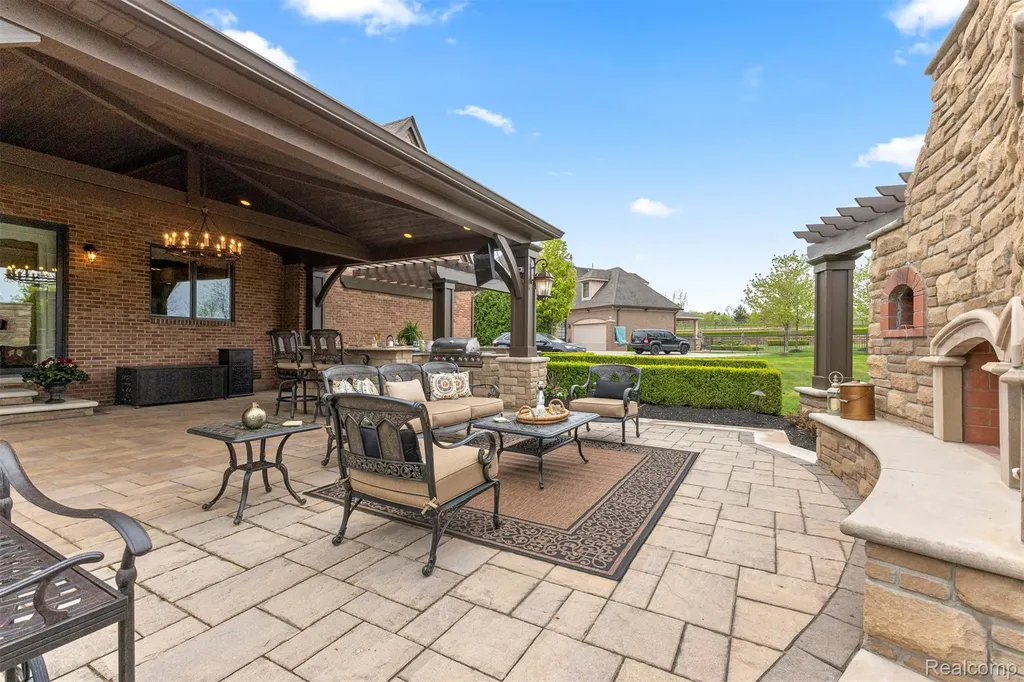 48892 Barola Court Northville City MI 48167