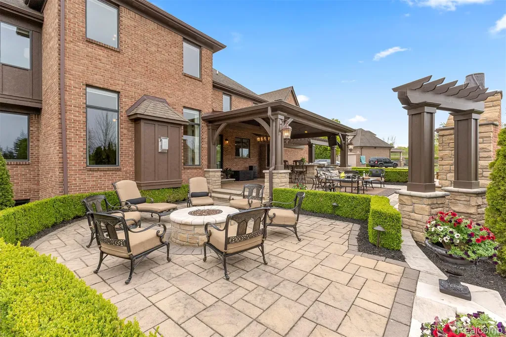 48892 Barola Court Northville City MI 48167