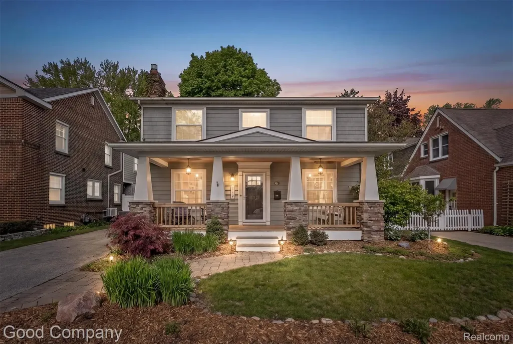317 Wesley Street Rochester City MI 48307