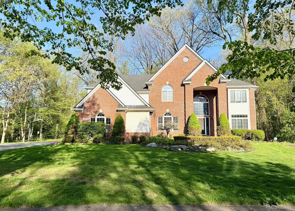 24525 Sandpiper Court Novi City MI 48374