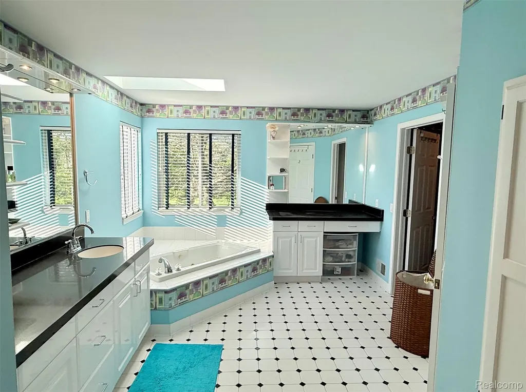 24525 Sandpiper Court Novi City MI 48374