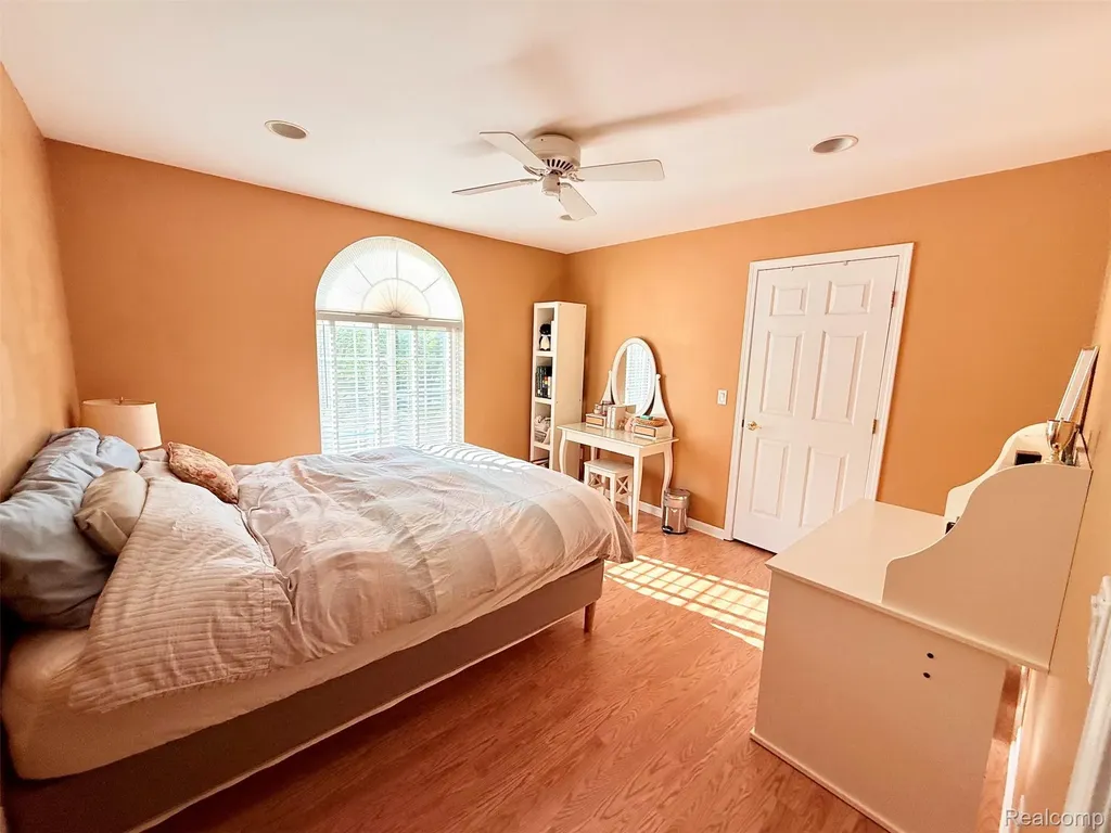 24525 Sandpiper Court Novi City MI 48374