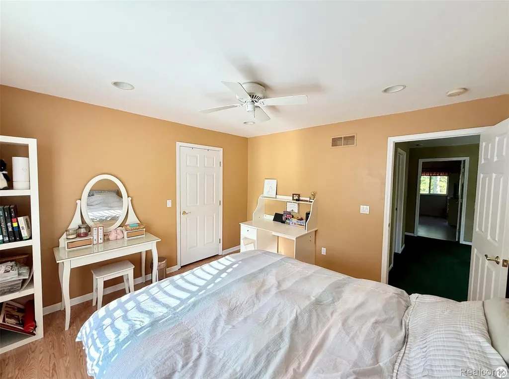 24525 Sandpiper Court Novi City MI 48374
