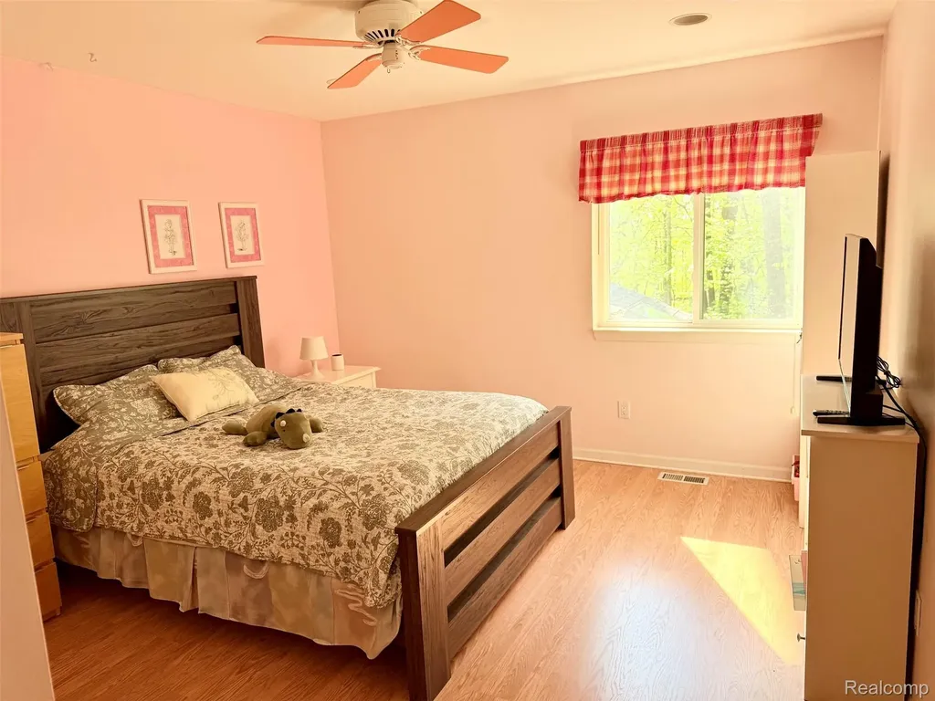 24525 Sandpiper Court Novi City MI 48374