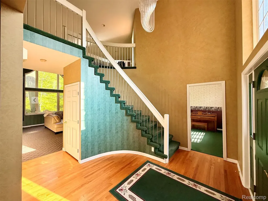 24525 Sandpiper Court Novi City MI 48374