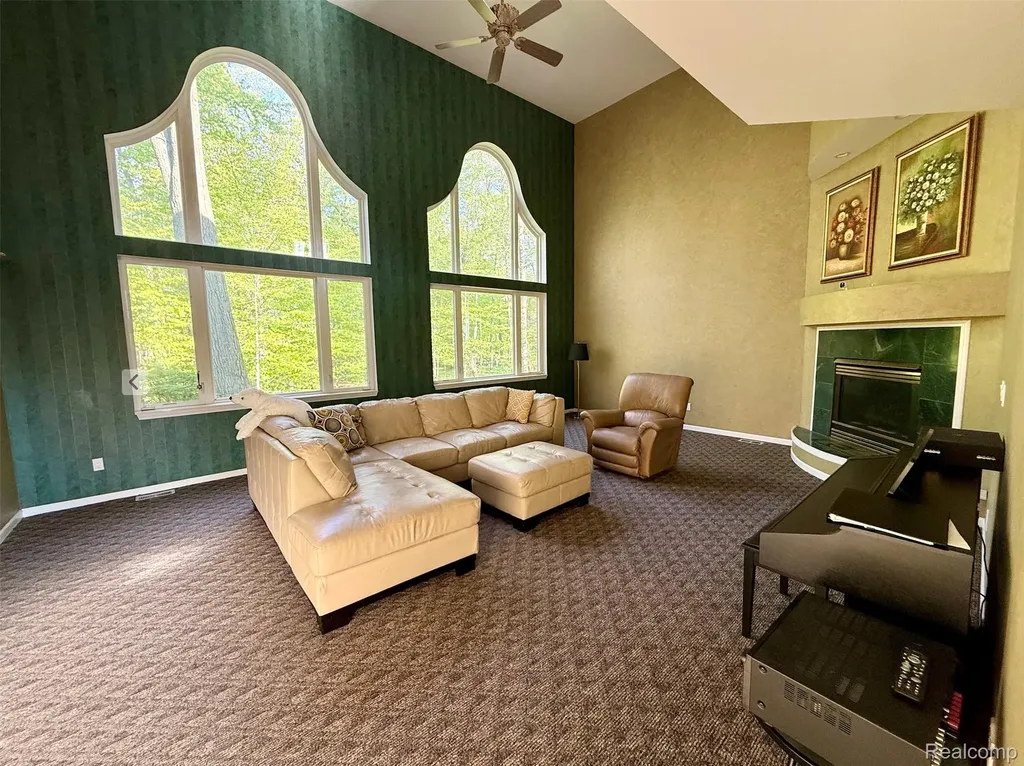 24525 Sandpiper Court Novi City MI 48374