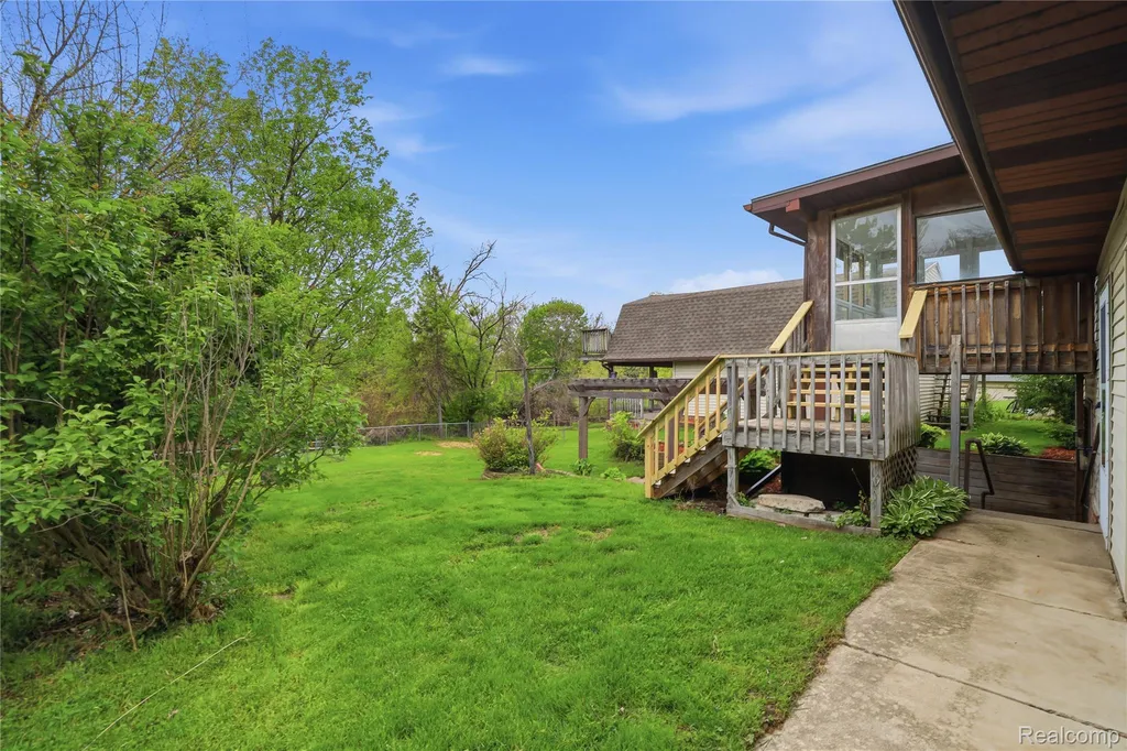 2465 Egelston Avenue Burton City MI 48509