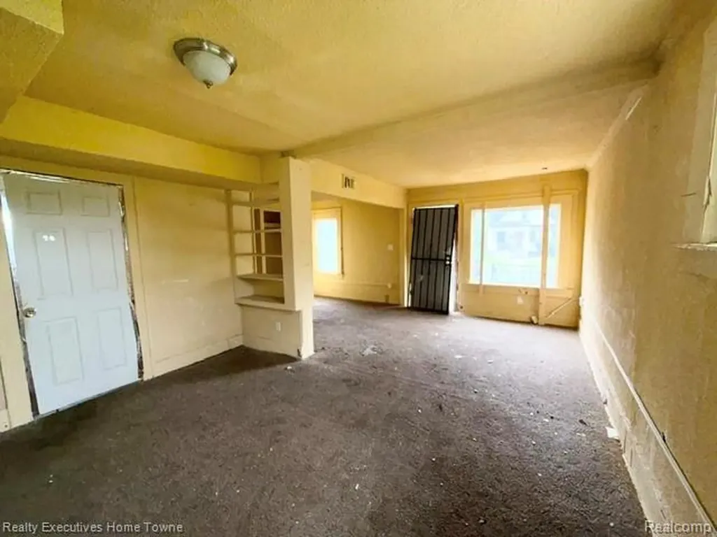 12115 Woodmont Avenue Detroit City MI 48227