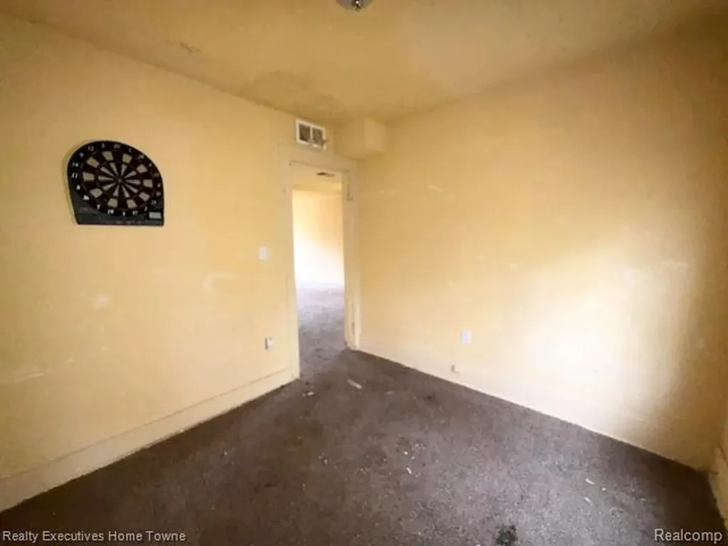 12115 Woodmont Avenue Detroit City MI 48227