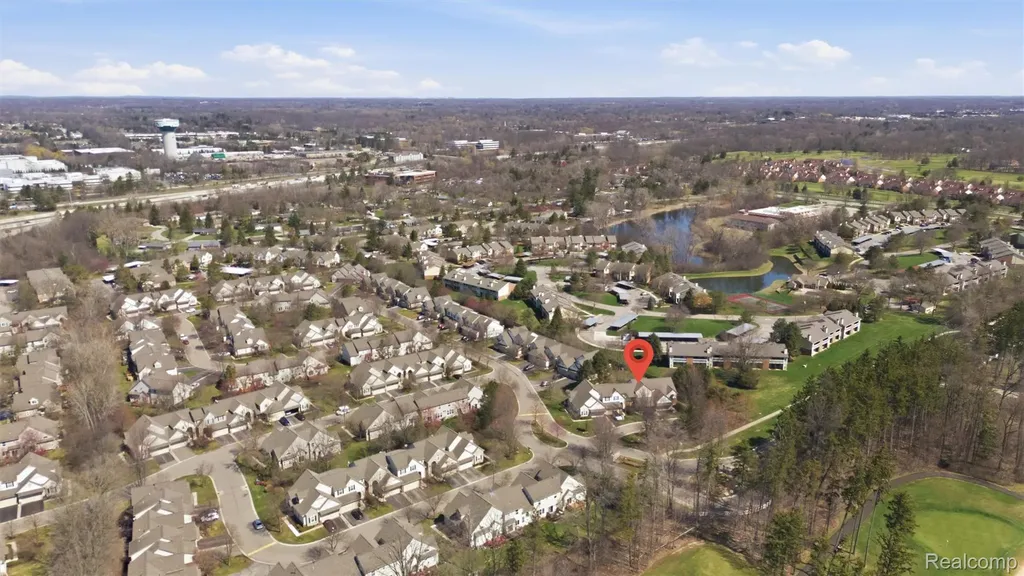 38154 Saratoga Circle Farmington Hills City MI 48331