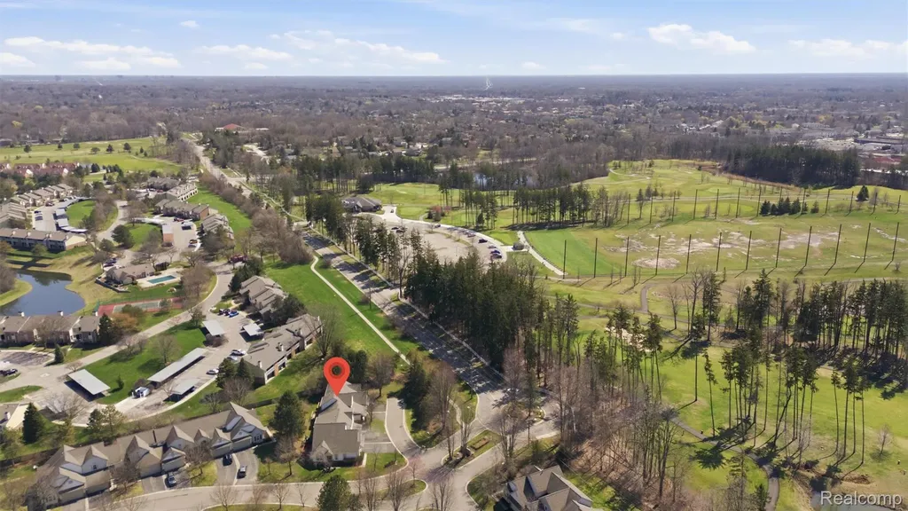 38154 Saratoga Circle Farmington Hills City MI 48331