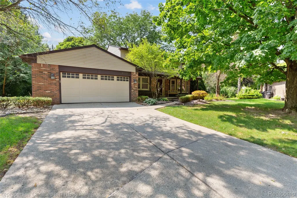 41101 Croydon Court Northville Township MI 48168
