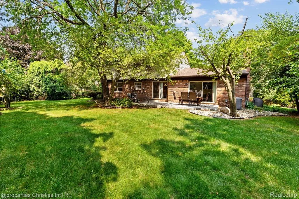 41101 Croydon Court Northville Township MI 48168