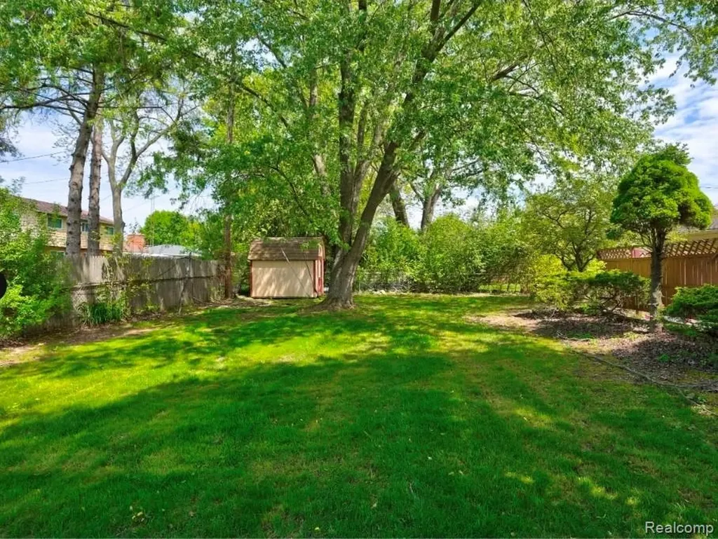 1321 Wagon Wheel Lane Grand Blanc Charter Township MI 48439