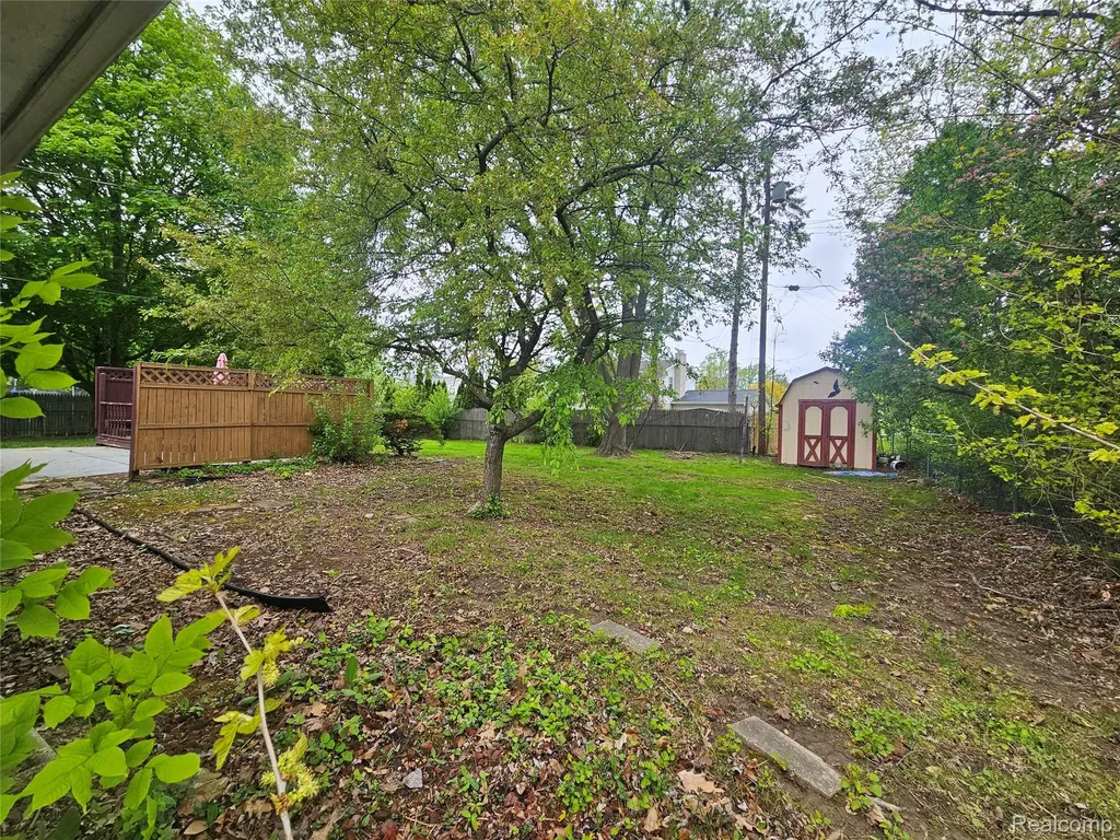 1321 Wagon Wheel Lane Grand Blanc Charter Township MI 48439