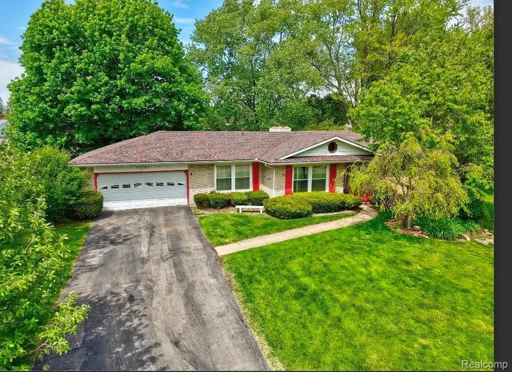 1321 Wagon Wheel Lane Grand Blanc Charter Township MI 48439