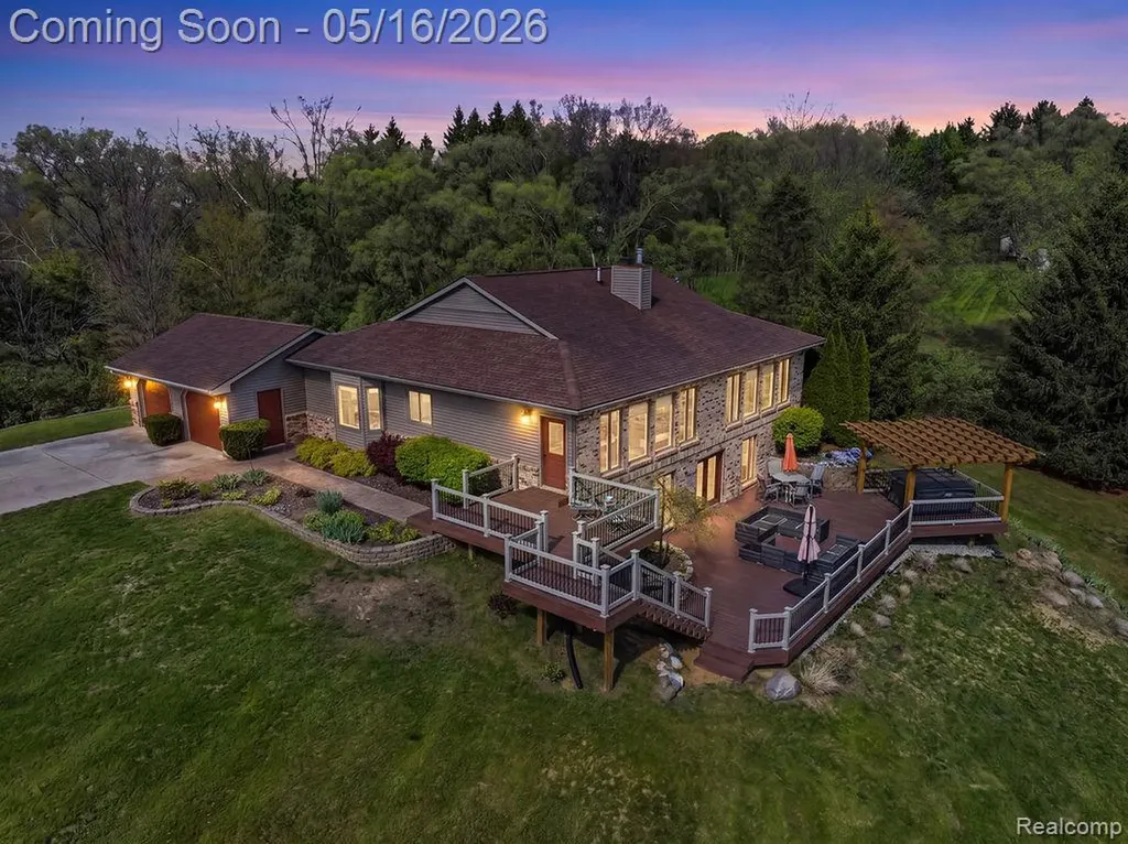 Brighton Township MI, 8742 Hyne Road